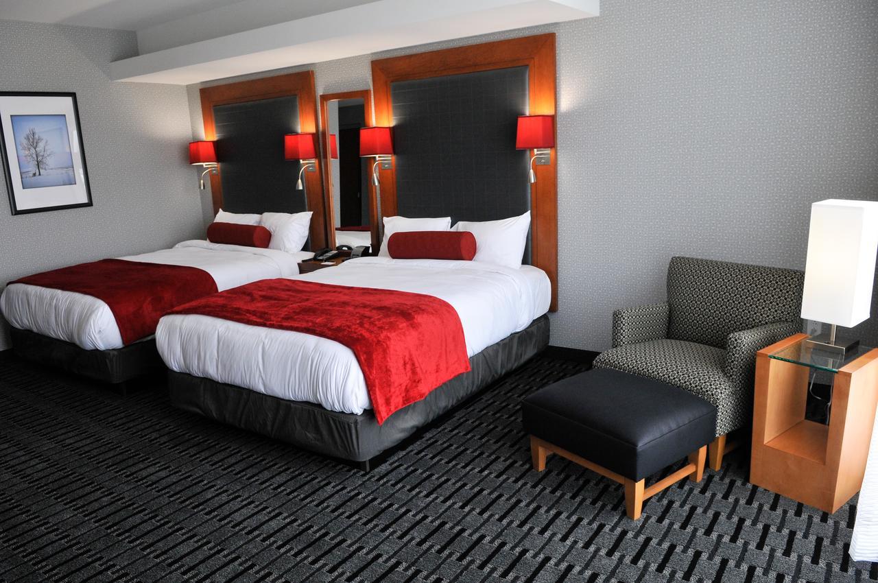 The Hotel At Kirkwood Center Cedar Rapids Exterior photo