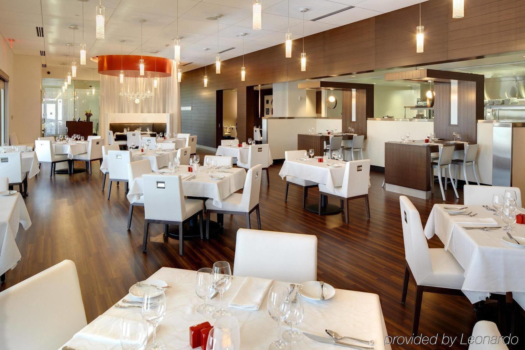 The Hotel At Kirkwood Center Cedar Rapids Restaurant photo